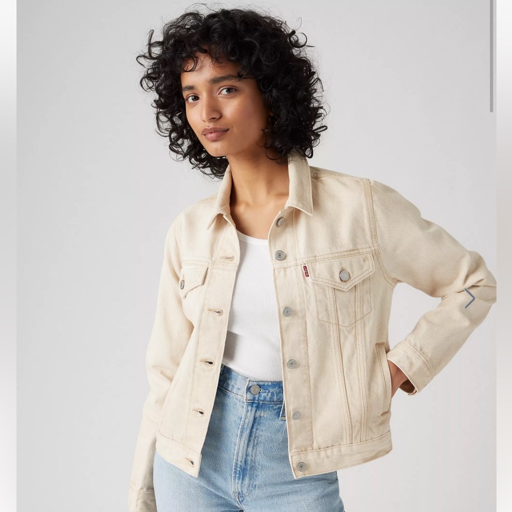 Levi's Cream Jean Jacket for Women - Picture 4 of 6